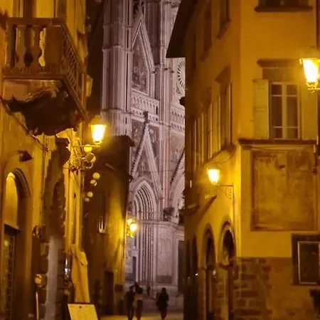 Apporvieto Corso Cavour Centro Storico Orvieto